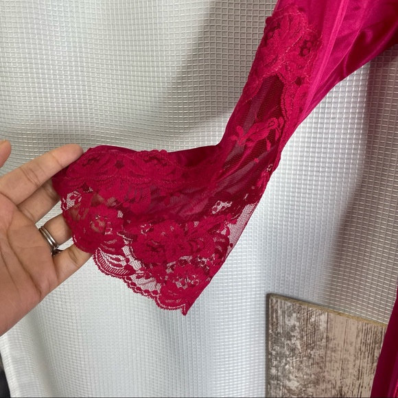 Vintage Lorraine Lace Robe Size Small - Picture 5 of 10